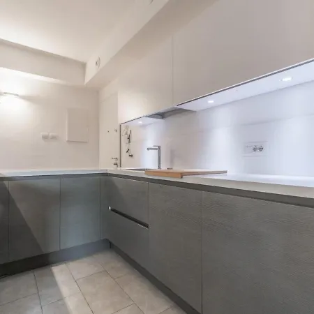 The Rent - Modern Three-bedroom With Terrace In Cenisio District Lejlighed *