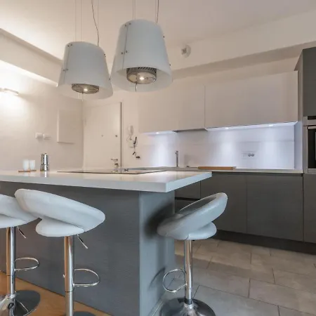 Lejlighed The Rent - Modern Three-bedroom With Terrace In Cenisio District