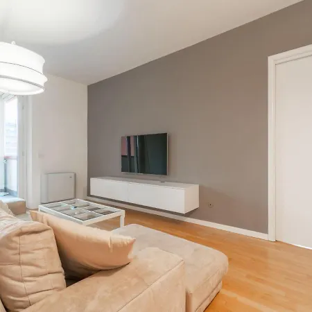 Lejlighed The Rent - Modern Three-bedroom With Terrace In Cenisio District
