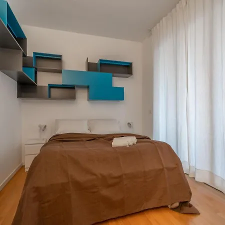 The Rent - Modern Three-bedroom With Terrace In Cenisio District Lejlighed *