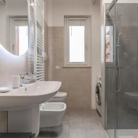 The Rent - Modern Three-bedroom With Terrace In Cenisio District Lejlighed Milano
