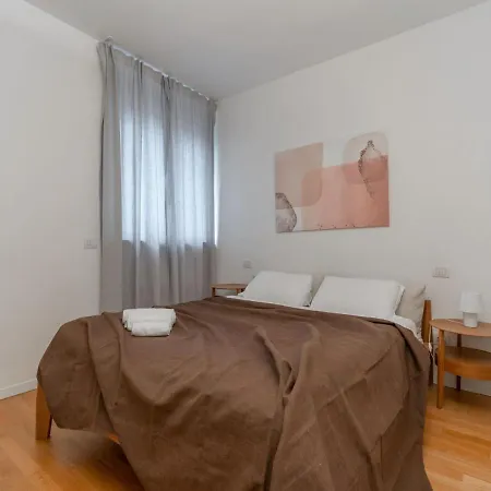 Lejlighed The Rent - Modern Three-bedroom With Terrace In Cenisio District